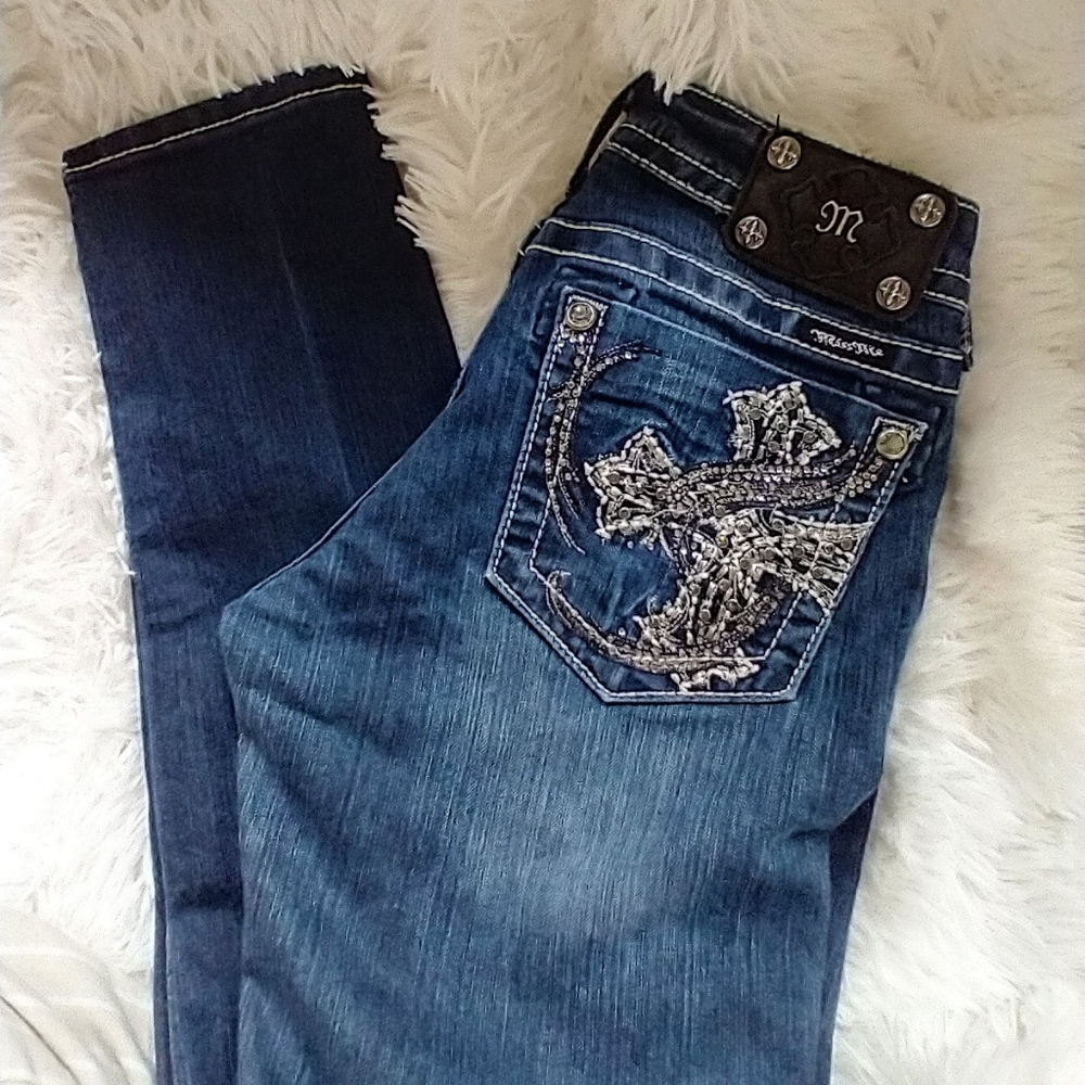 Miss Me, Straight Skinny Premium Jeans 28